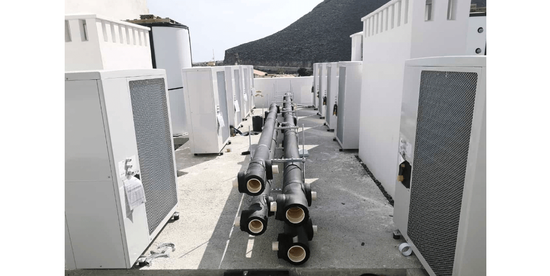 Instalación de tubería y colectores de CPVC IDISTUB en Castell de Ferro